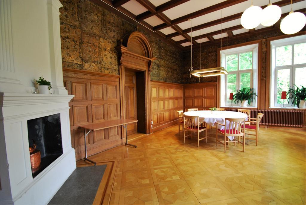 Hellidens Slott Hotel Tidaholm Exterior photo